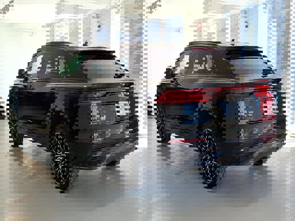 Certified 2023 Audi Q8 Prestige w/ Prestige Package image 6