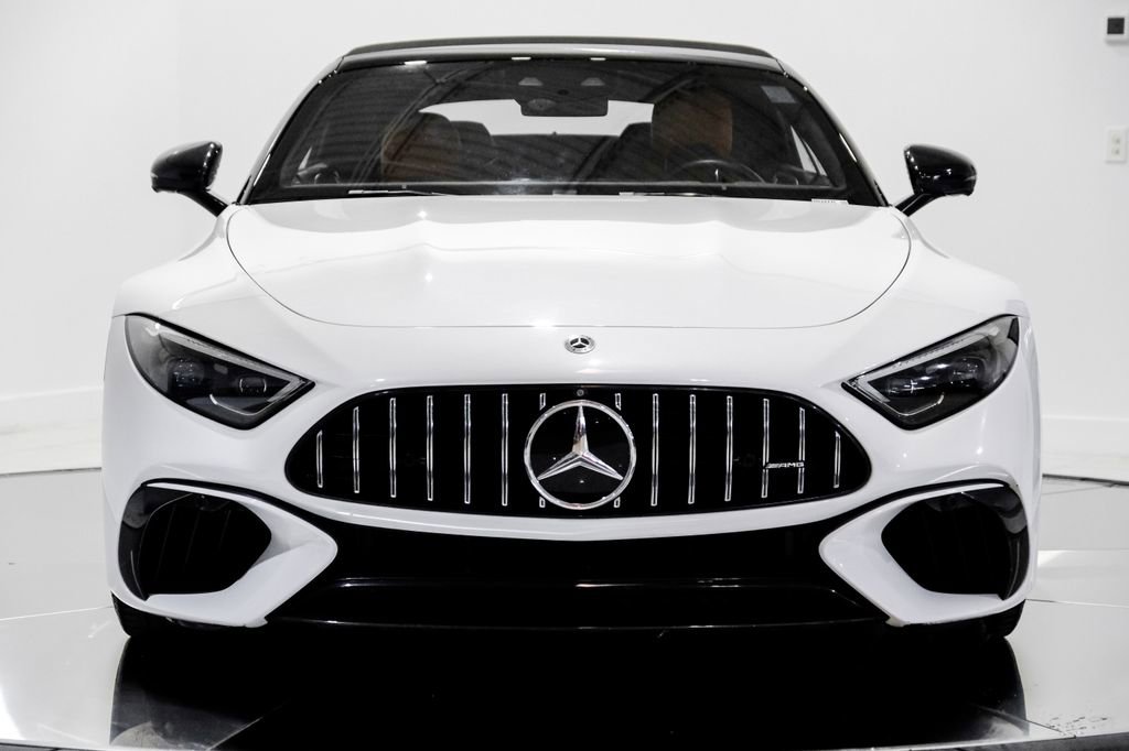Used 2022 Mercedes-Benz SL 63 AMG 4MATIC image 2