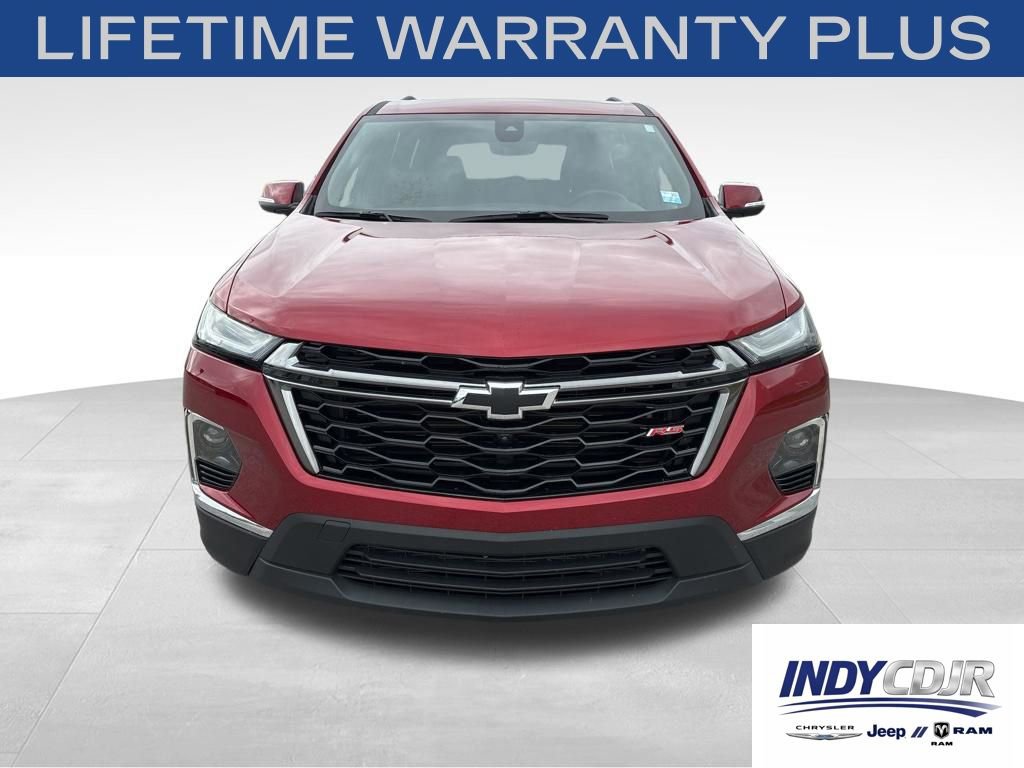 Used 2023 Chevrolet Traverse RS w/ LPO, Floor Liner Package AWD/4WD image 2