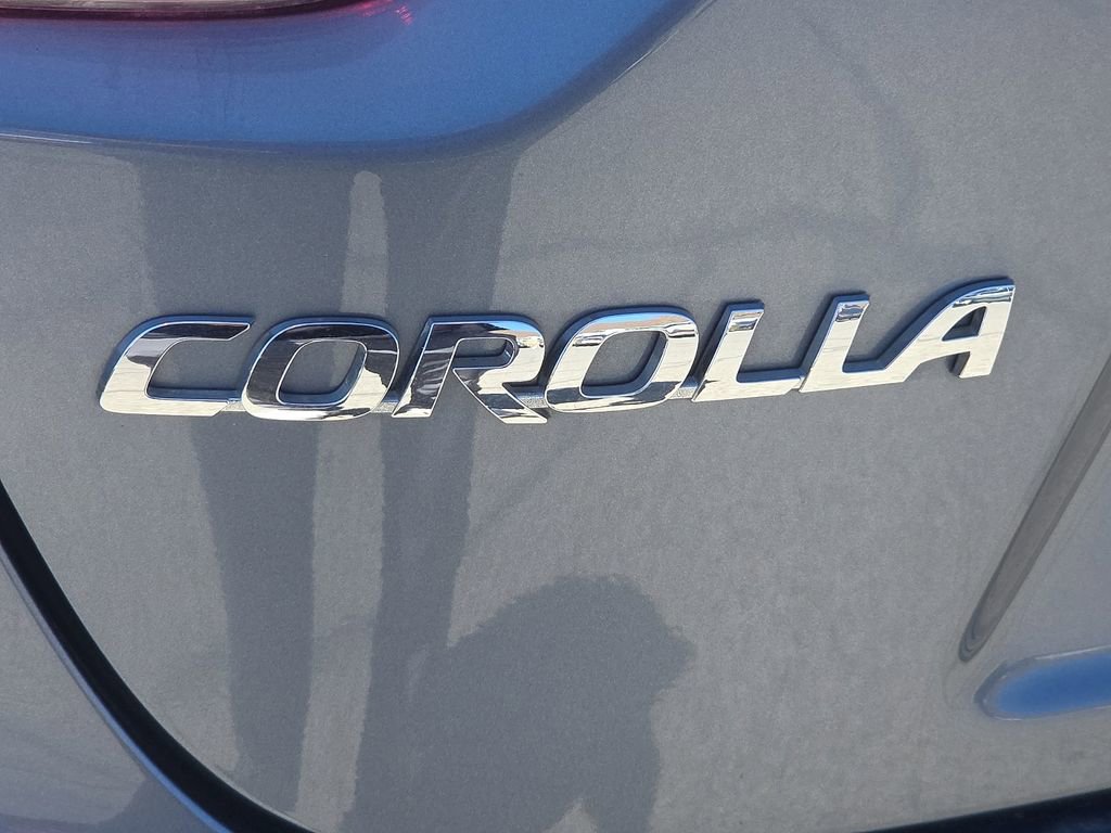 Certified 2025 Toyota Corolla LE image 11