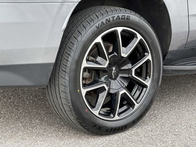 Used 2022 Chevrolet Suburban RST image 31