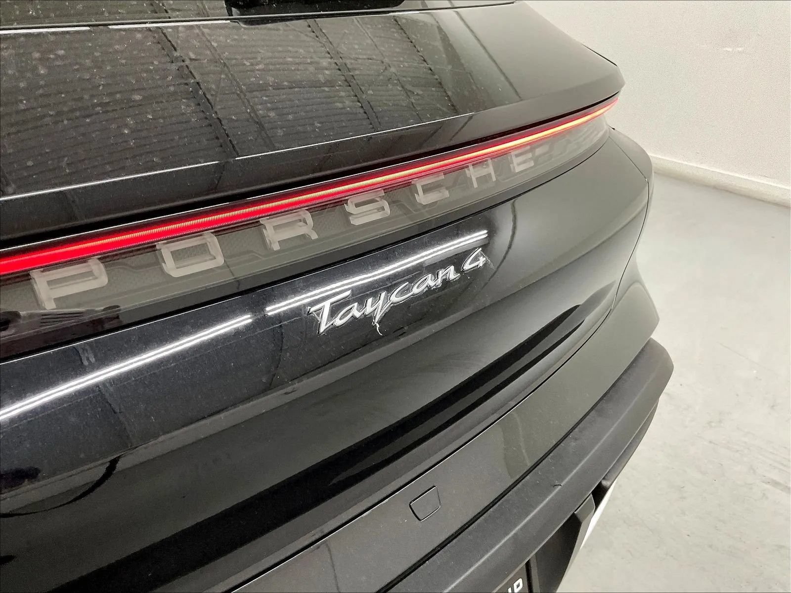 Used 2023 Porsche Taycan 4 Cross Turismo AWD/4WD image 26