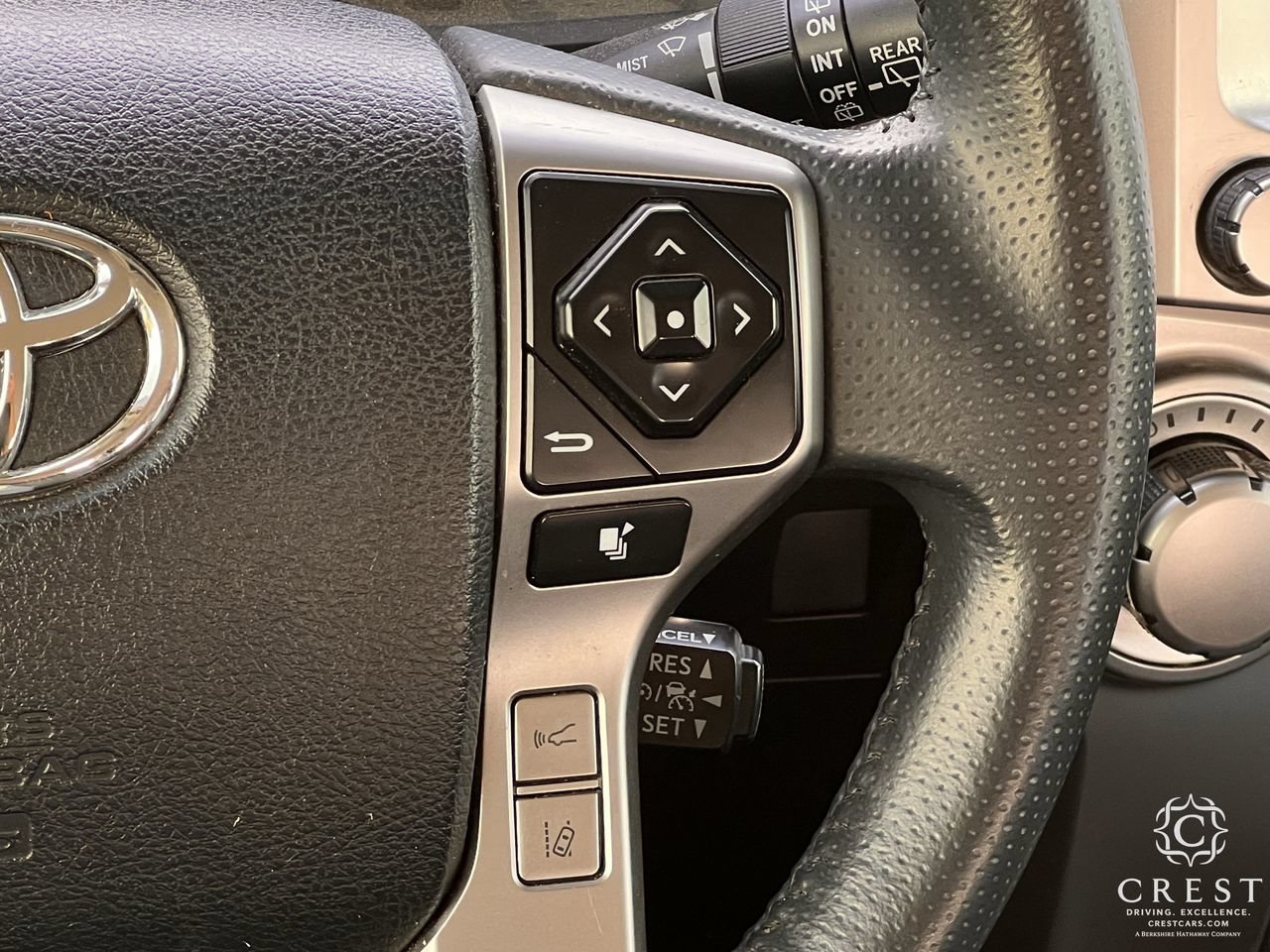 Used 2021 Toyota 4Runner SR5 Premium AWD/4WD image 13