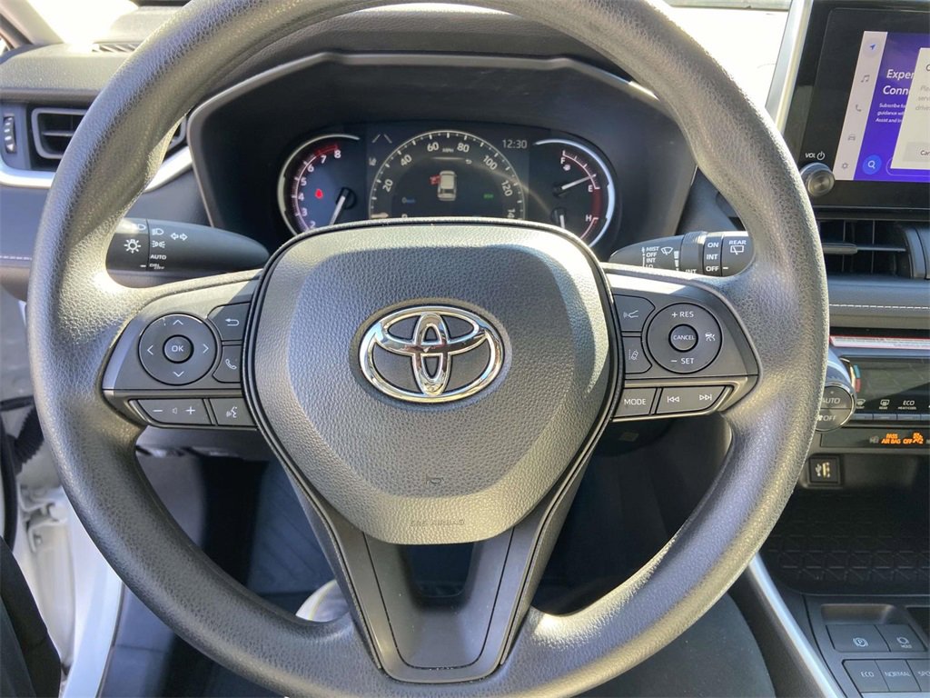 Used 2024 Toyota RAV4 XLE image 33