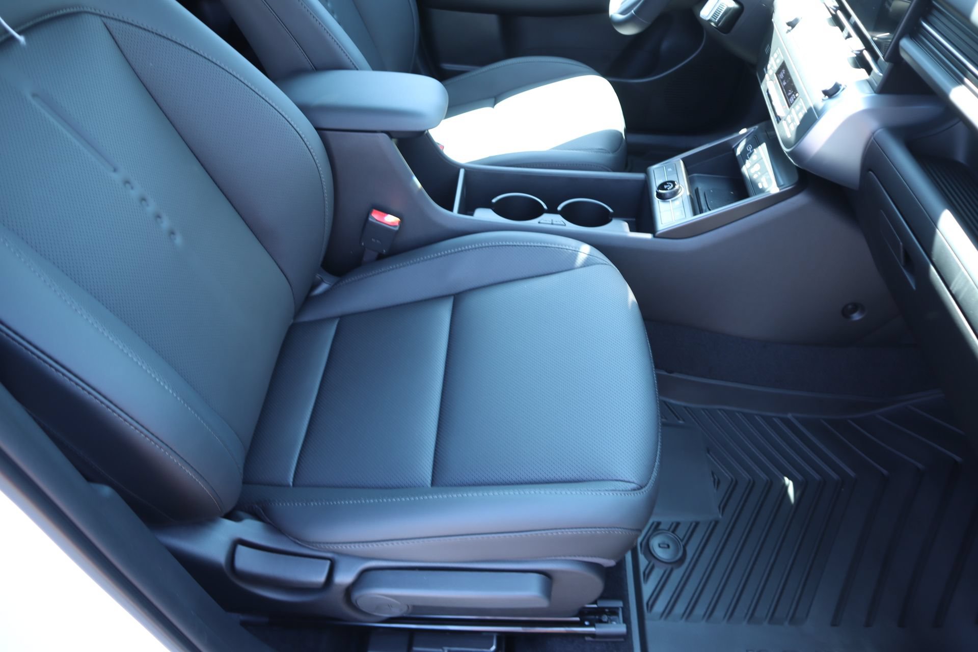 New 2026 Hyundai Kona SEL Premium AWD/4WD image 12