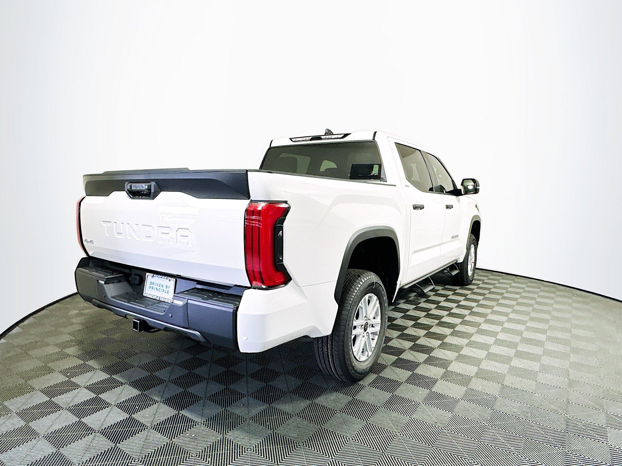 New 2024 Toyota Tundra SR5 image 7