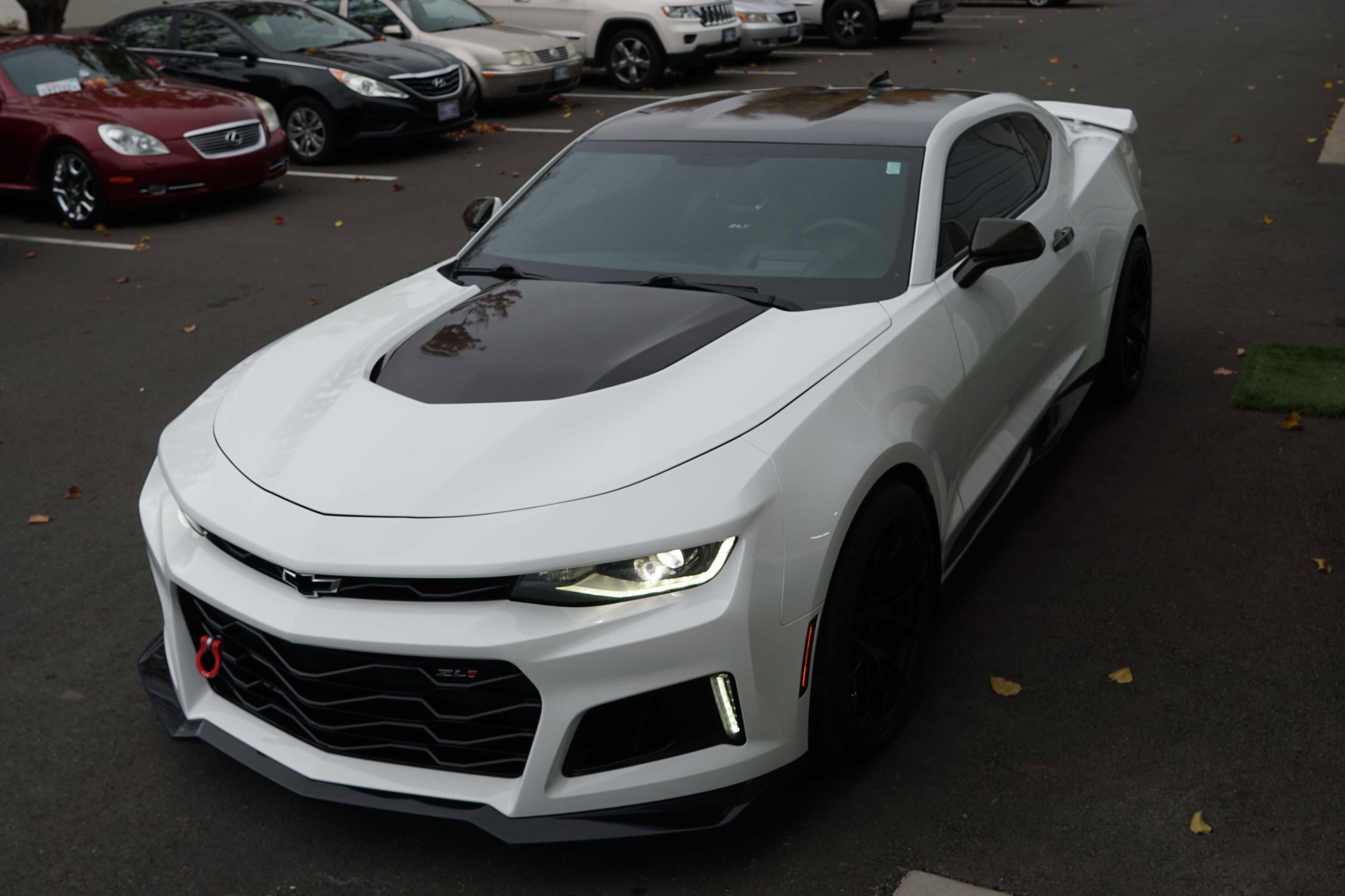 Used 2018 Chevrolet Camaro ZL1 image 31