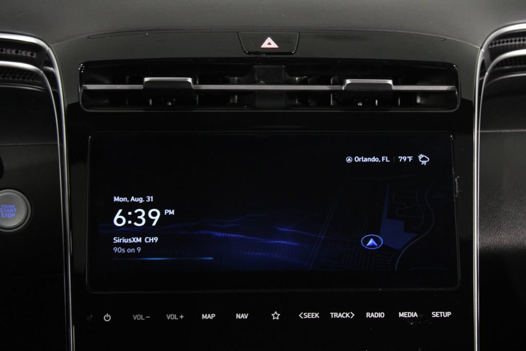 Used 2024 Hyundai Santa Cruz SEL w/ Activity Package FWD image 9