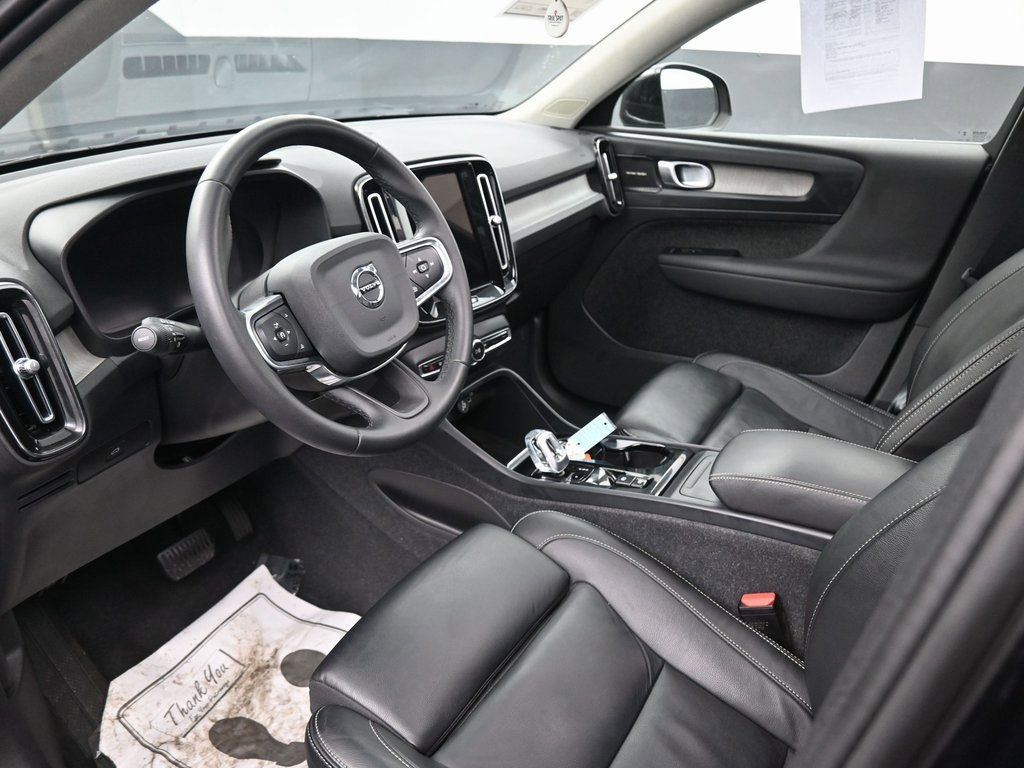 Used 2024 Volvo XC40 B5 Ultimate w/ Protection Package Premier AWD/4WD image 26