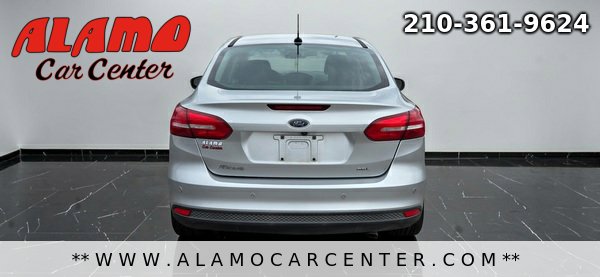 Used 2018 Ford Focus SEL image 4