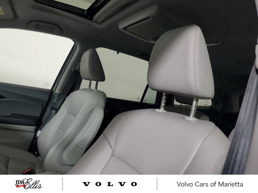 Used 2020 Honda Pilot Touring image 25