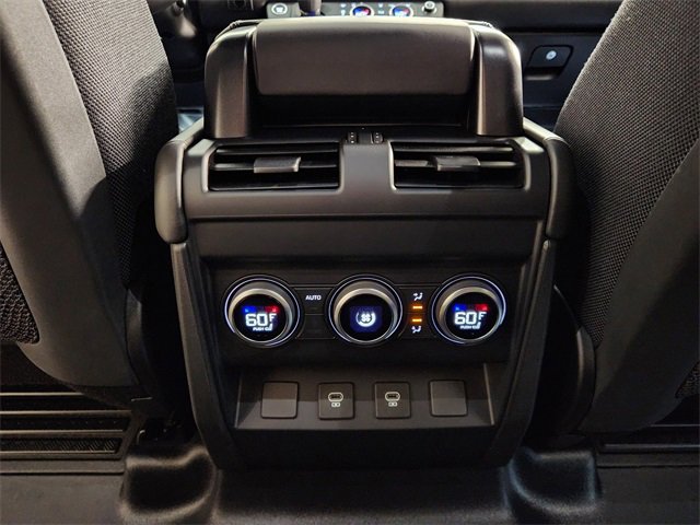Used 2025 Land Rover Defender 110 X image 30