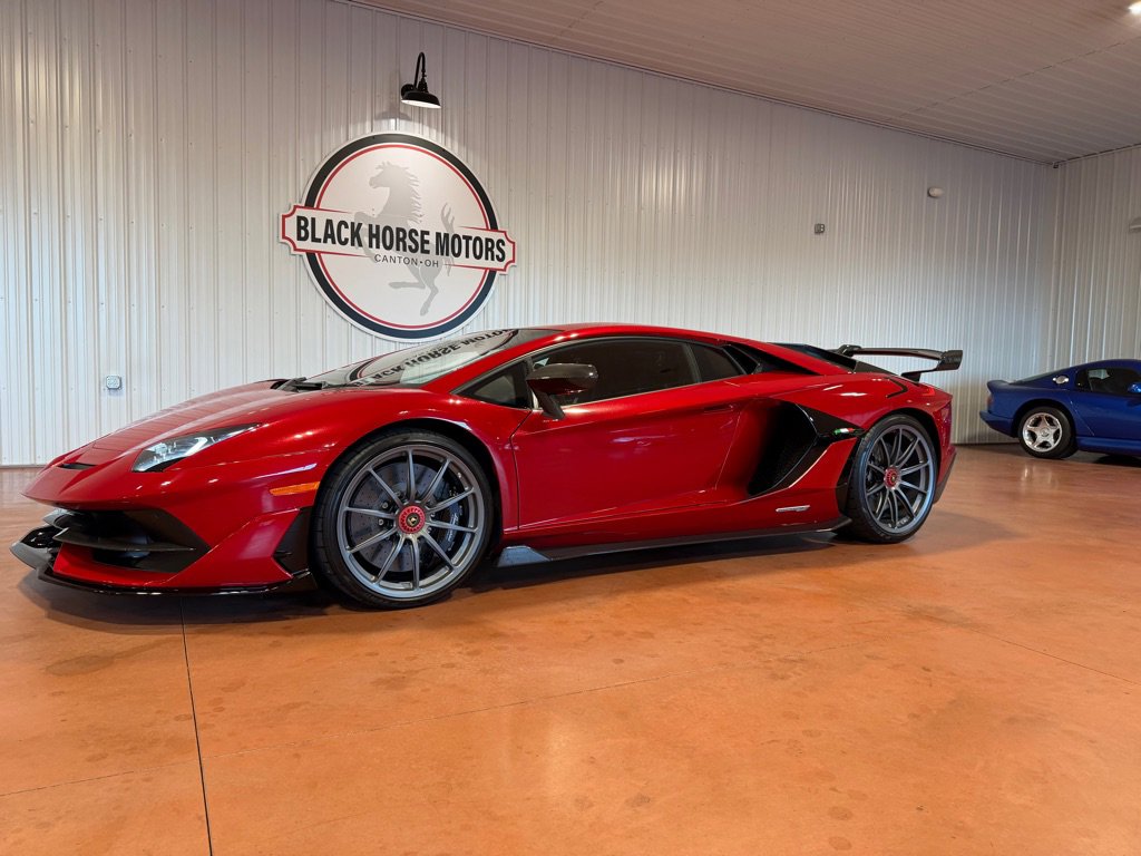 Used 2019 Lamborghini Aventador SVJ image 4