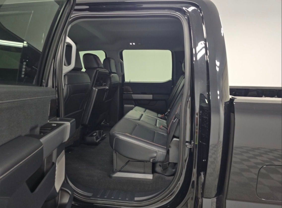 Used 2023 Ford F250 Lariat w/ Sport Appearance Package image 6