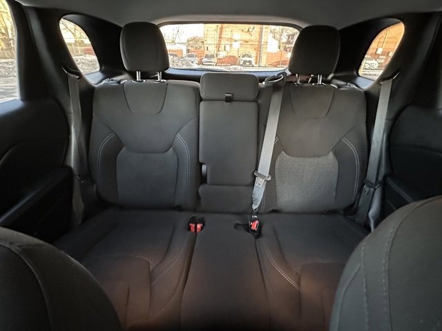 Used 2020 Jeep Cherokee Latitude w/ Cold Weather Group image 28