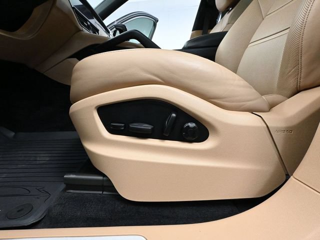 Used 2022 Porsche Cayenne E-Hybrid Coupe AWD/4WD image 17