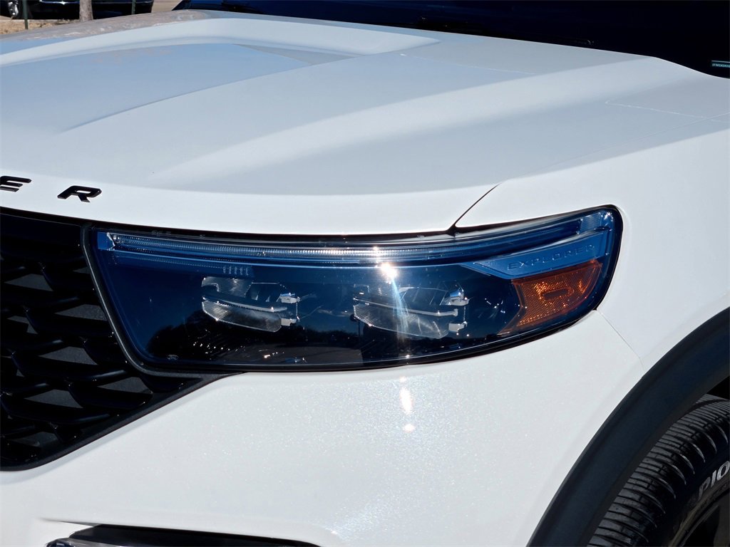 Used 2023 Ford Explorer ST-Line w/ Class IV Trailer Tow Package image 3