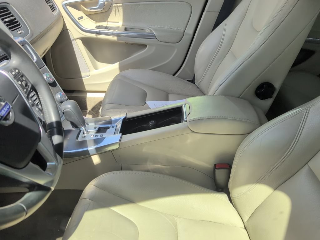 Used 2012 Volvo S60 T5 w/ Climate Pkg FWD image 10