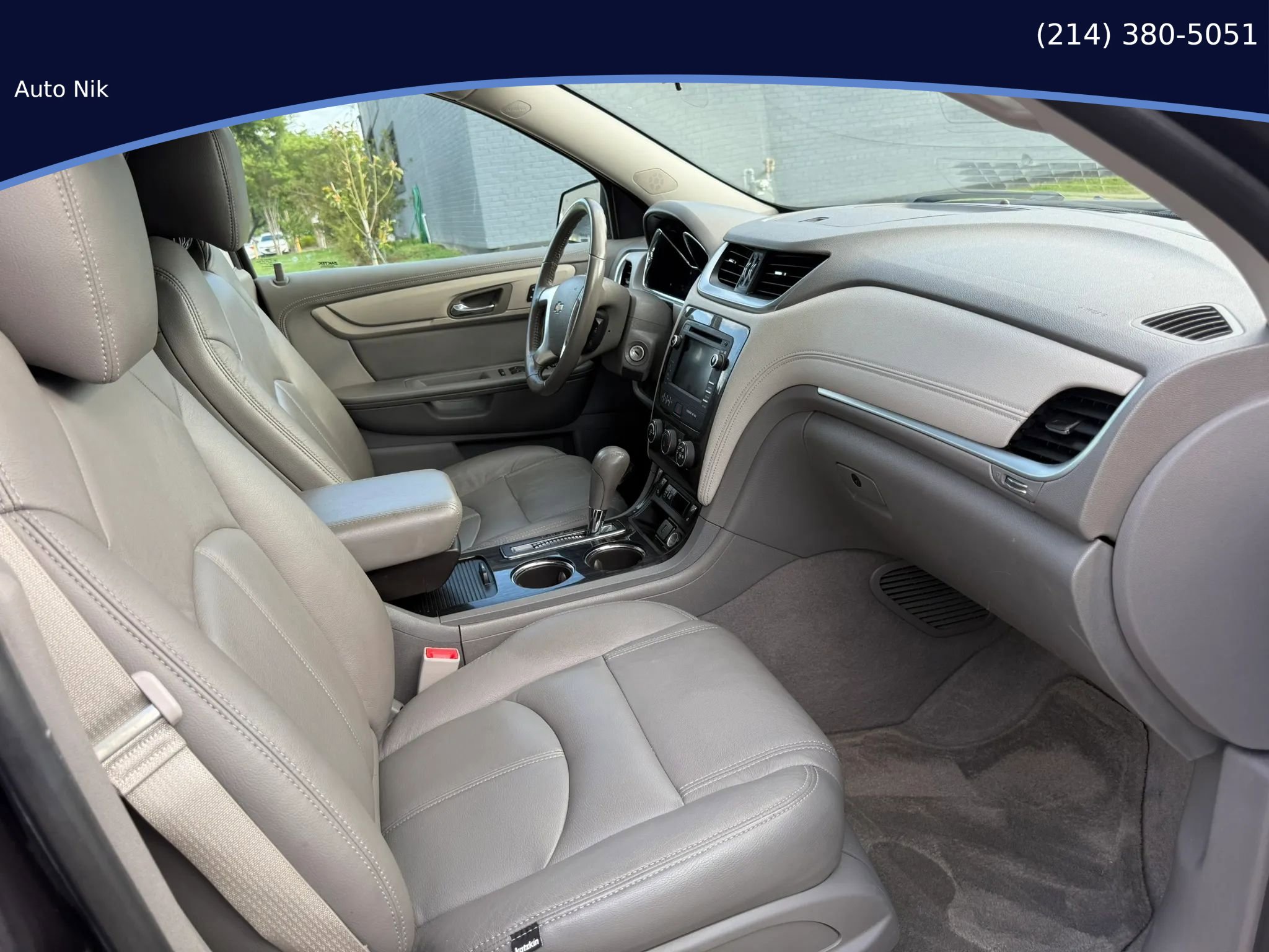Used 2017 Chevrolet Traverse LT image 17