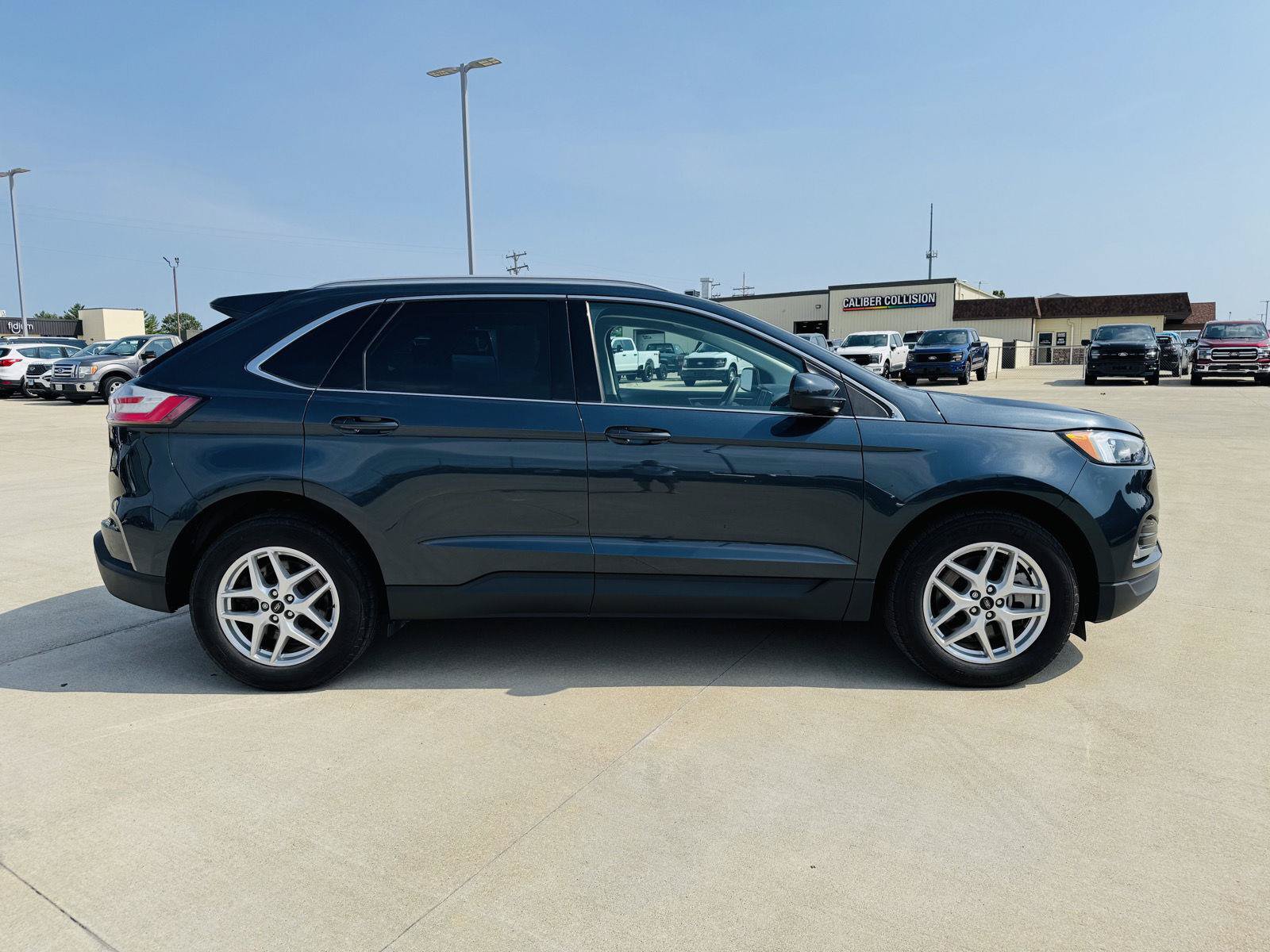 Used 2024 Ford Edge SEL w/ Convenience Package AWD/4WD image 38