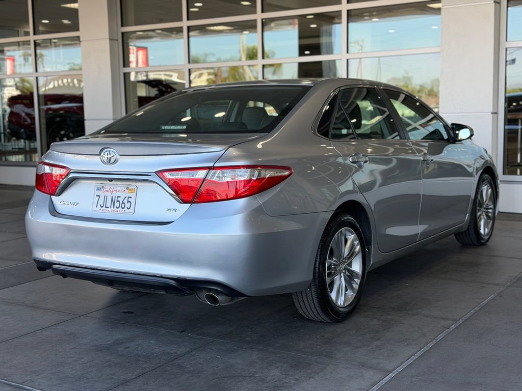 Used 2015 Toyota Camry SE FWD image 14