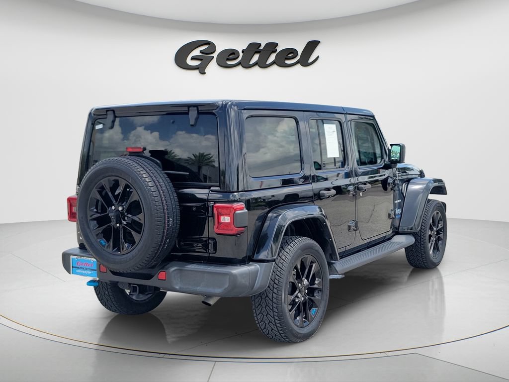 Used 2022 Jeep Wrangler Unlimited Sahara w/ Cold Weather Group AWD/4WD image 5