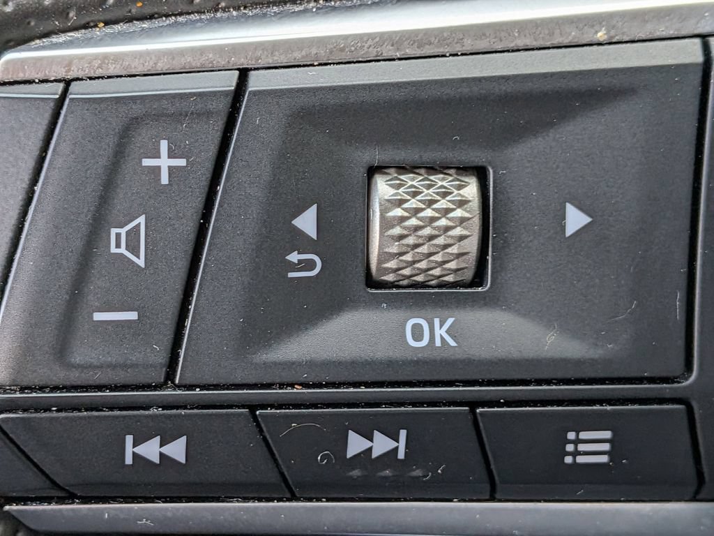 Used 2025 Mitsubishi Outlander SE AWD/4WD image 26