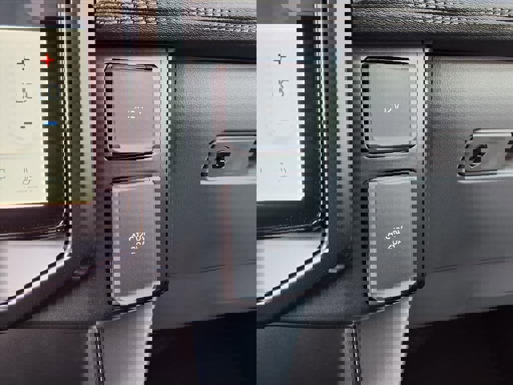 New 2025 Ford F150 Lightning Flash image 18