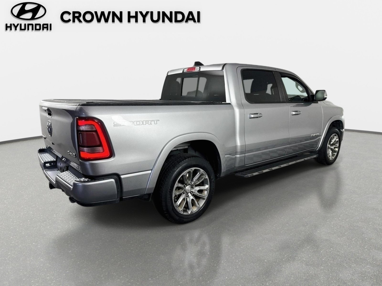 Used 2021 RAM 1500 Laramie AWD/4WD image 6