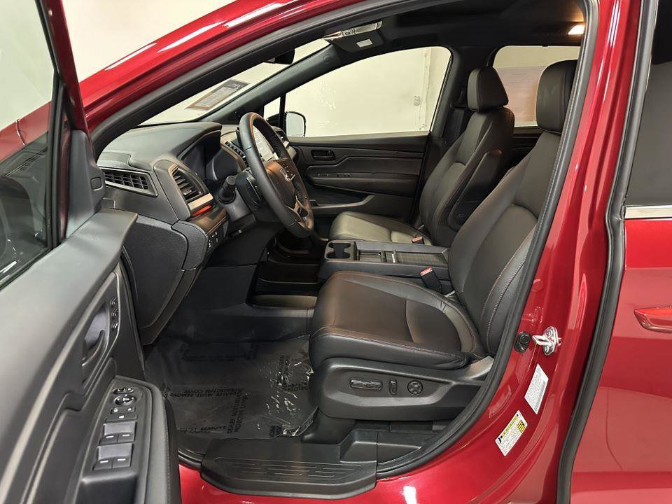 Used 2024 Honda Odyssey Sport image 22