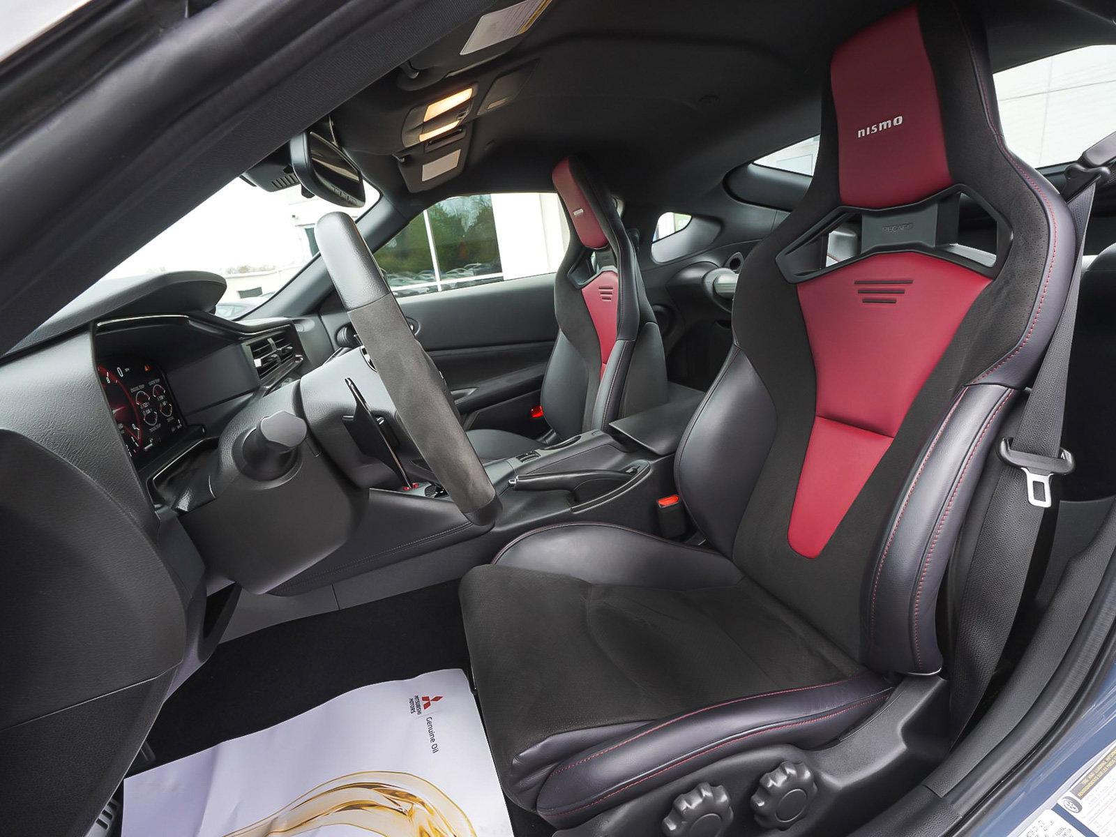 Used 2025 Nissan Z NISMO w/ Floor Mat Package RWD image 30