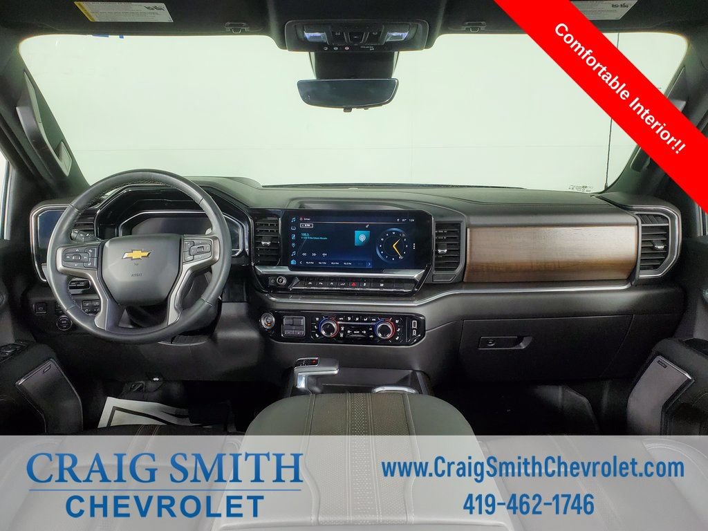 Used 2023 Chevrolet Silverado 1500 High Country w/ High Country Premium Package AWD/4WD image 3