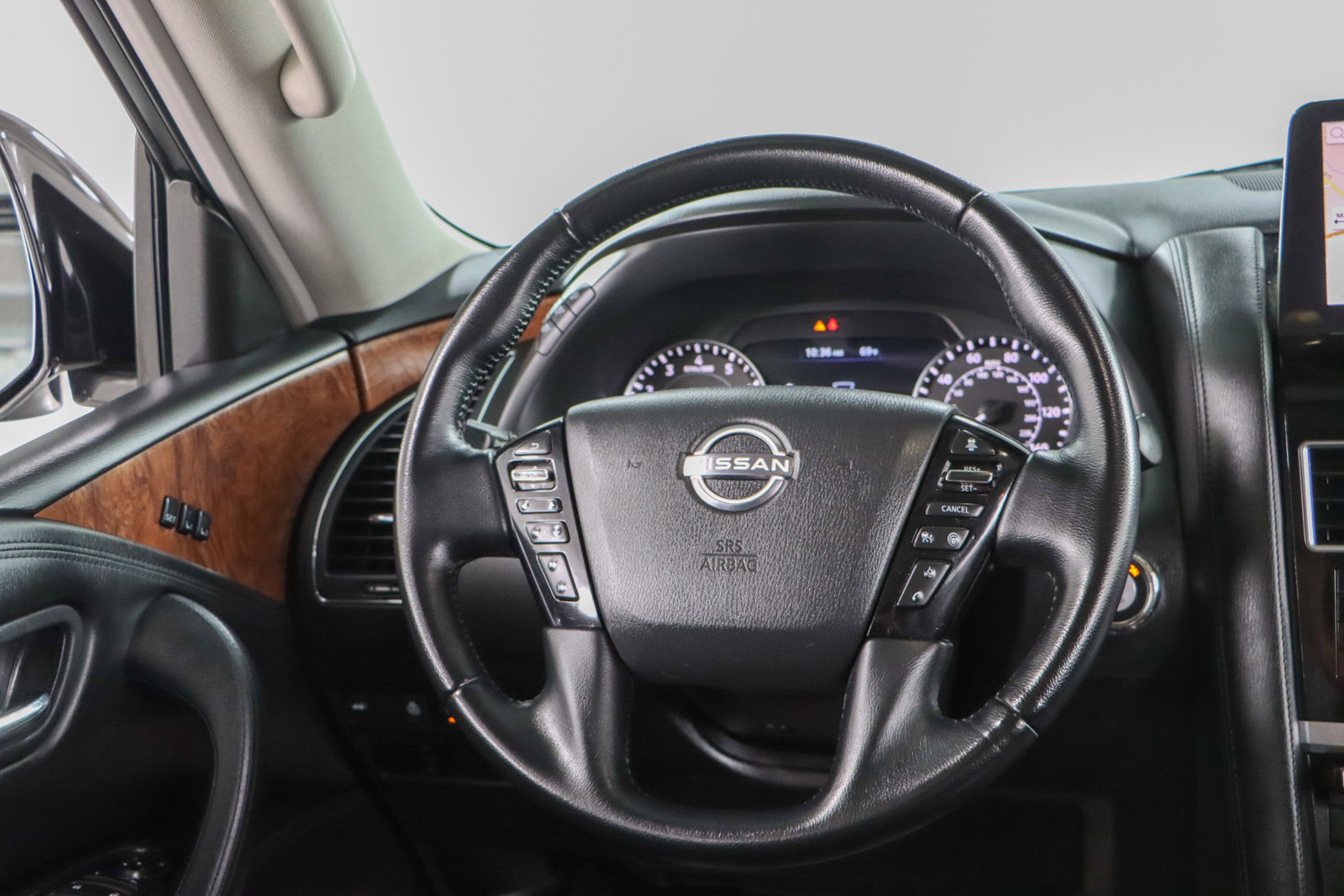 Used 2024 Nissan Armada SL w/ Captain's Chairs Package image 13