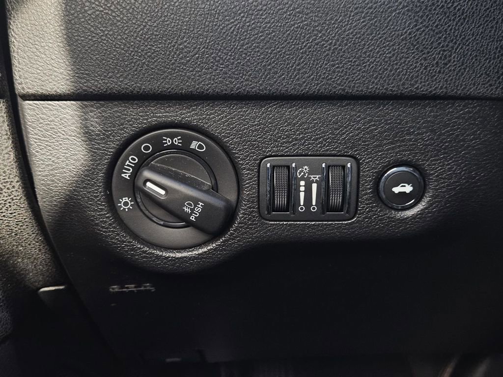 Used 2022 Dodge Charger GT image 21