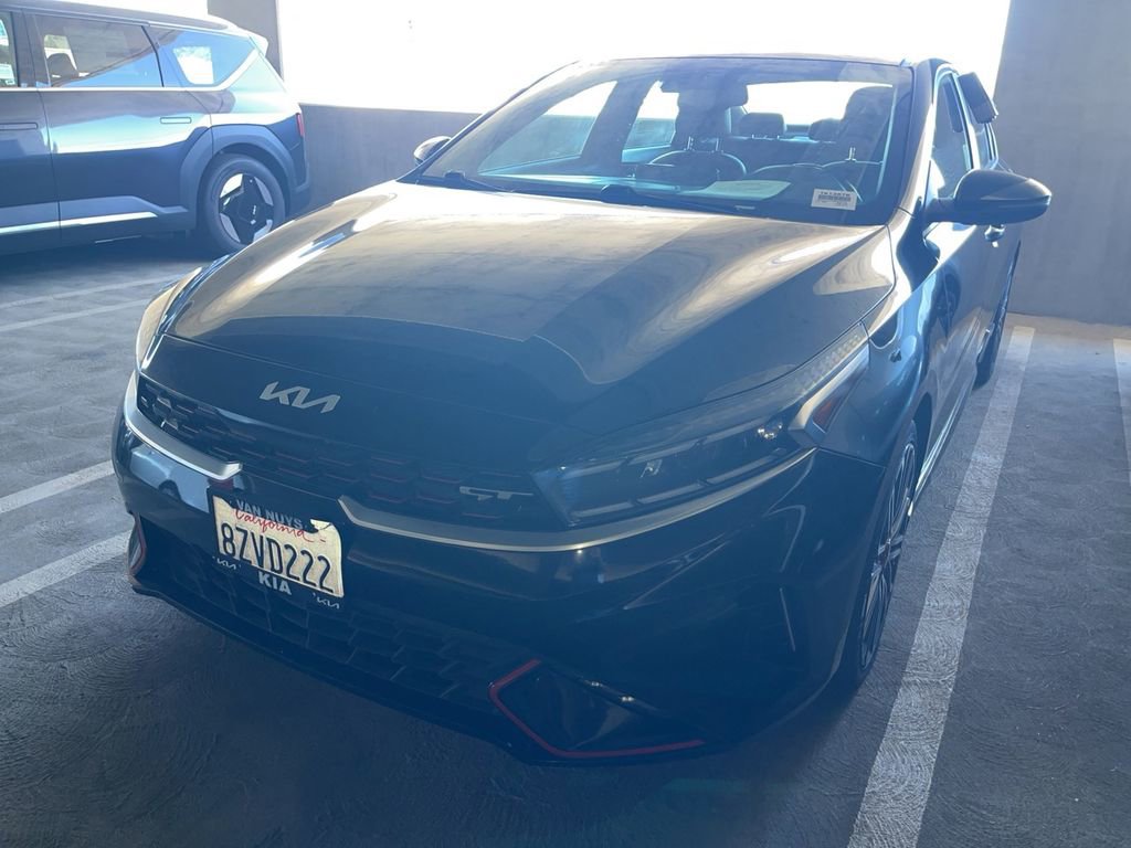 Used 2022 Kia Forte GT image 3