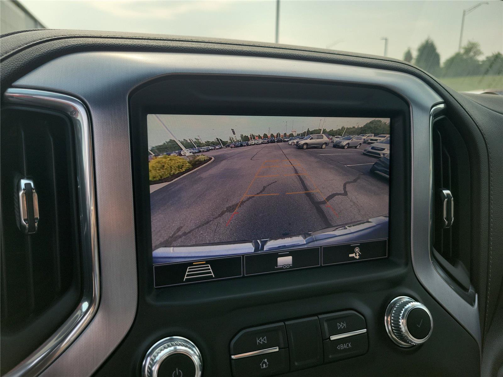 Used 2020 GMC Sierra 1500 SLT w/ SLT Premium Package AWD/4WD image 25
