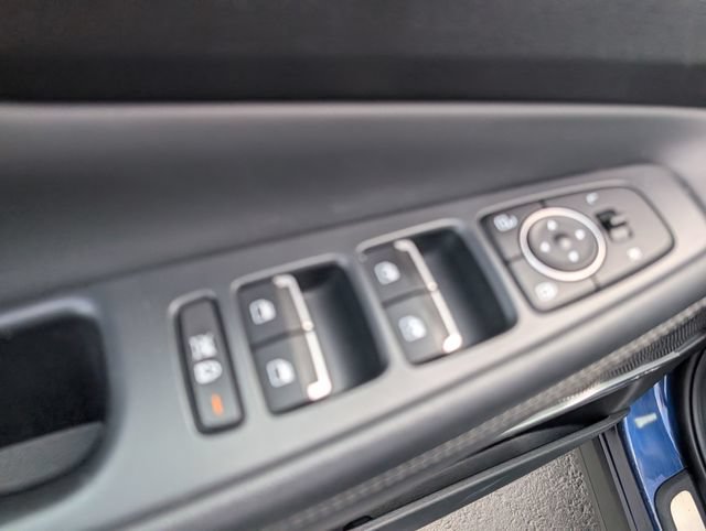 Used 2020 Hyundai Santa Fe Limited FWD image 15