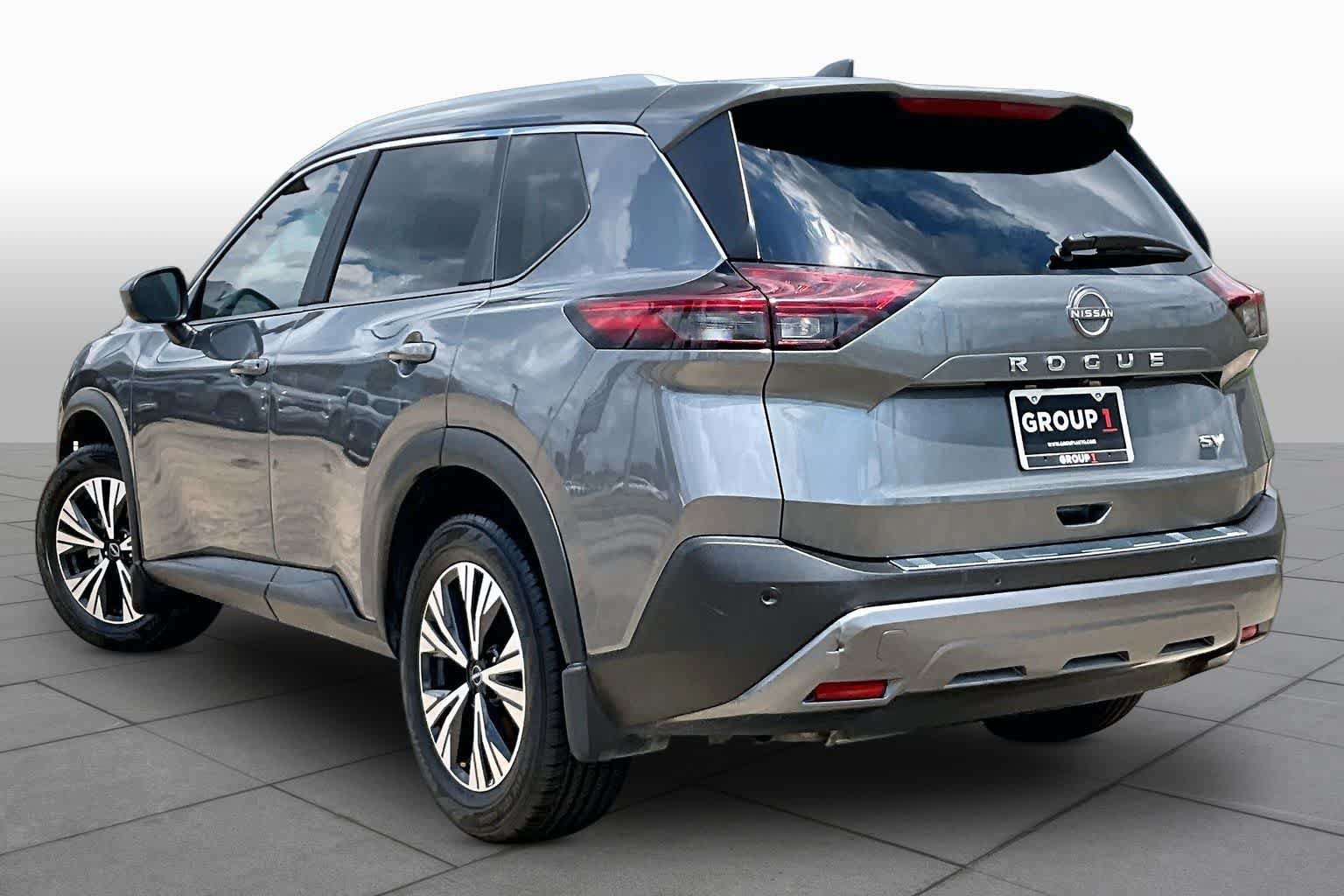 Certified 2023 Nissan Rogue SV w/ SV Premium B Package FWD image 11