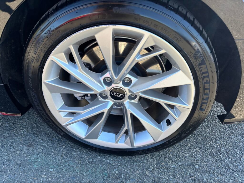 Used 2022 Audi A5 2.0T Premium image 9