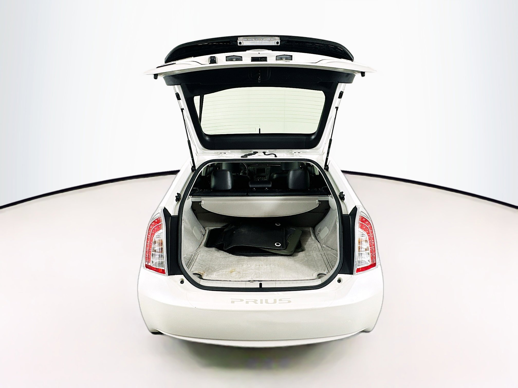 Used 2015 Toyota Prius Persona Series FWD image 27