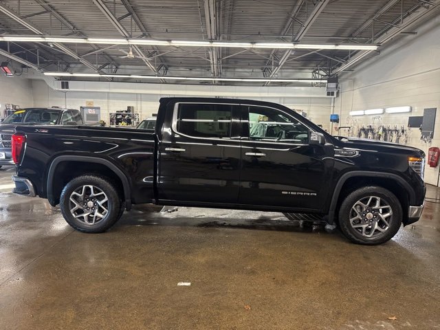 Used 2023 GMC Sierra 1500 SLT image 7