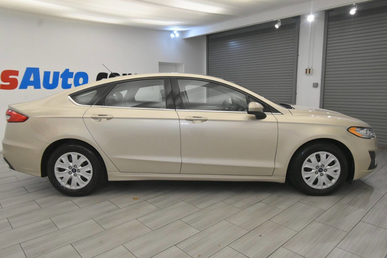 Used 2019 Ford Fusion S image 6