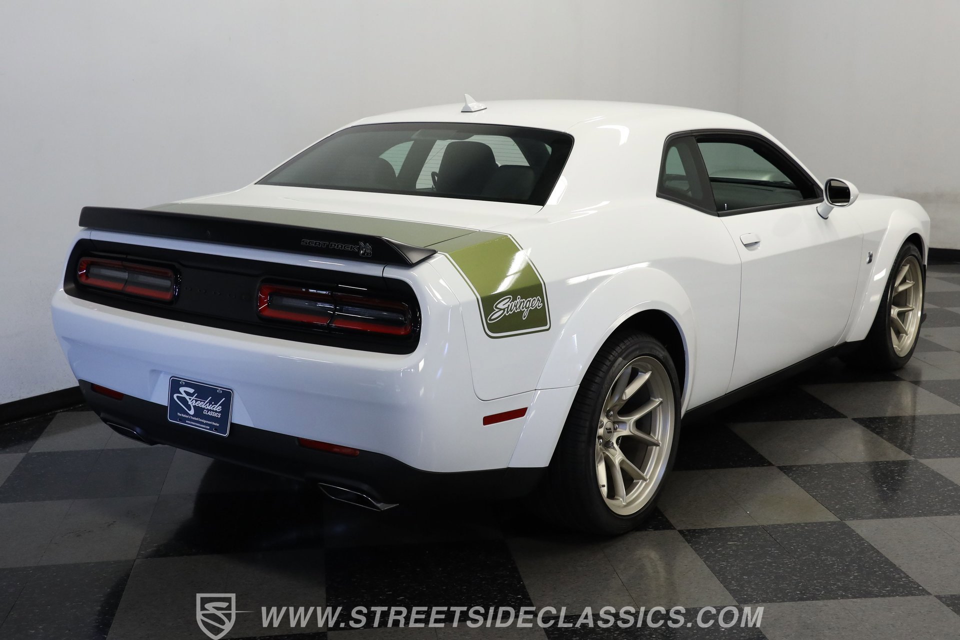 Used 2023 Dodge Challenger R/T Scat Pack image 10