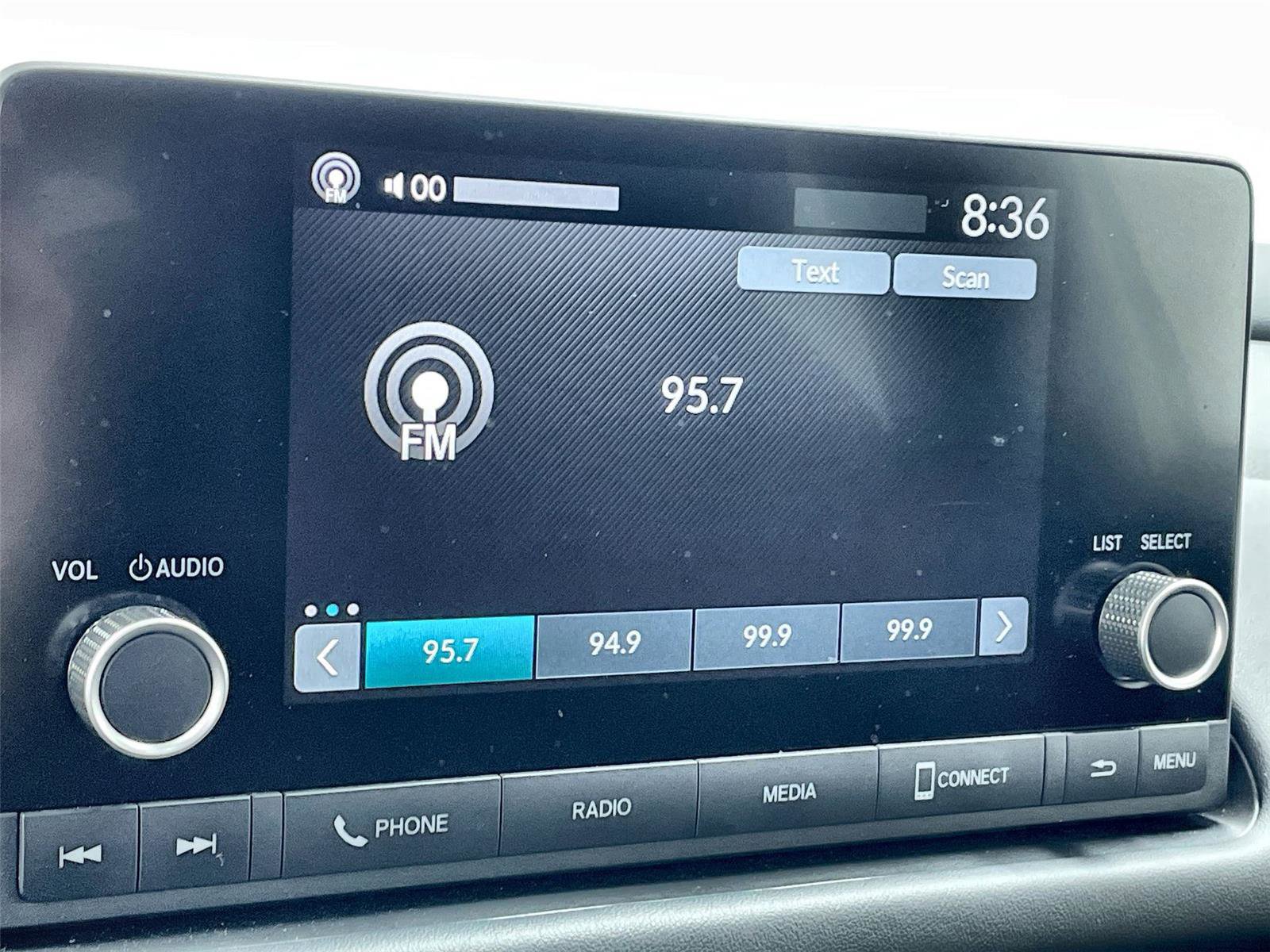 Certified 2025 Honda HR-V Sport image 24