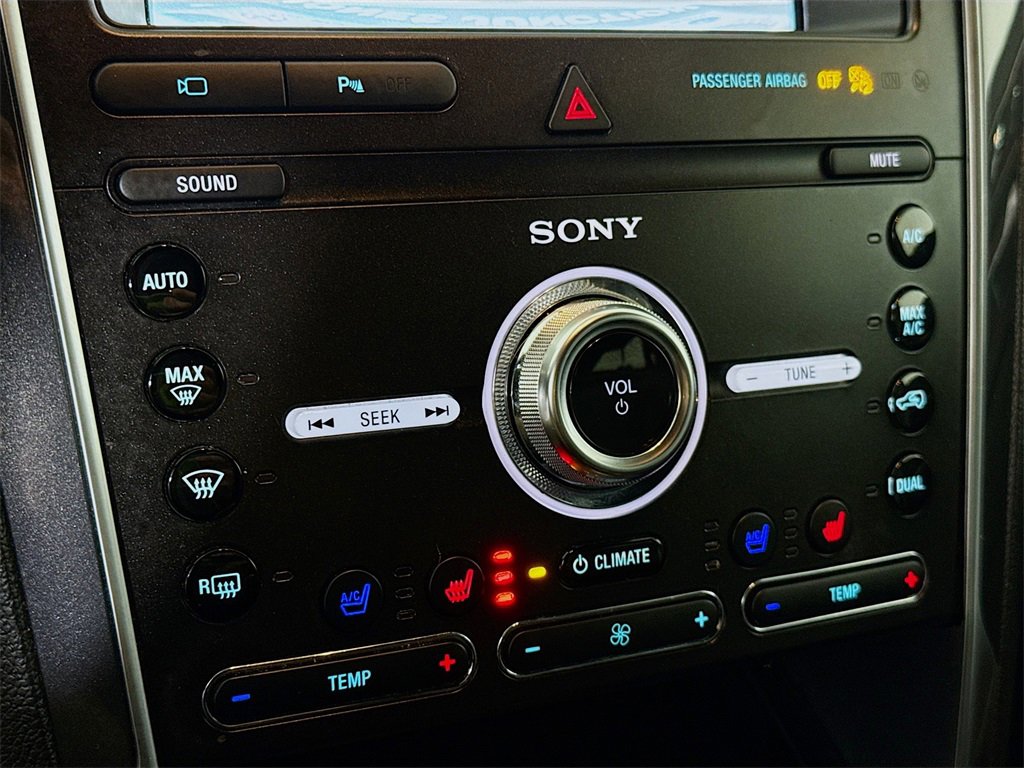 Used 2019 Ford Explorer Limited w/ Class III Trailer Tow Package image 8