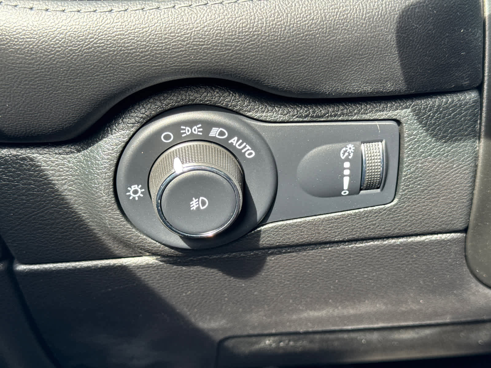 Used 2022 Dodge Durango GT image 21