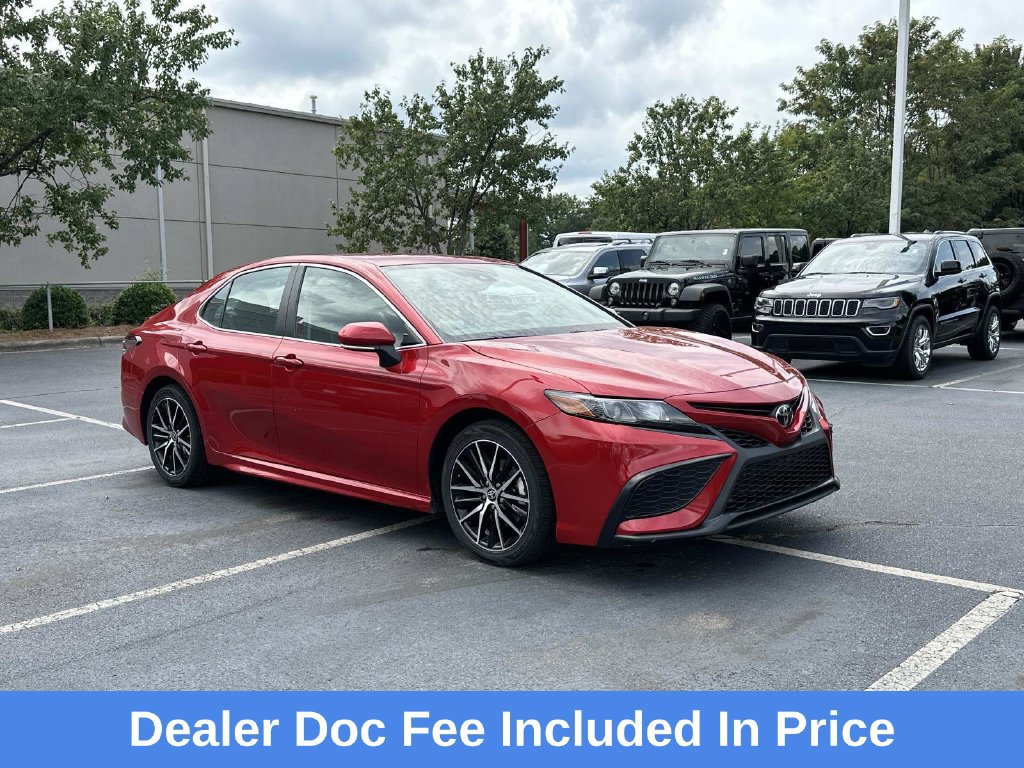Used 2024 Toyota Camry SE w/ Convenience Package