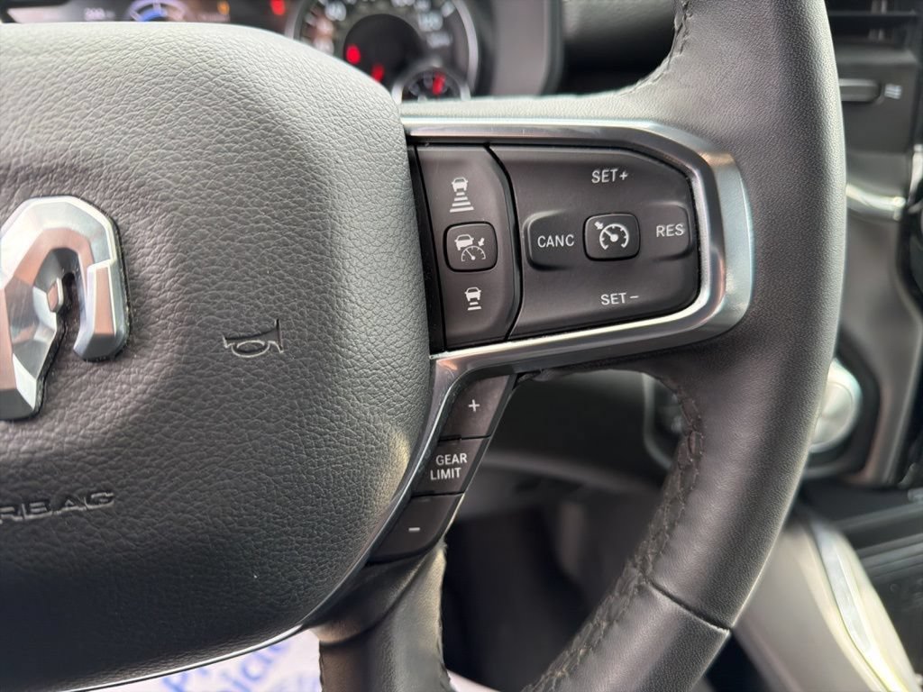 Used 2025 RAM 1500 Laramie AWD/4WD image 24