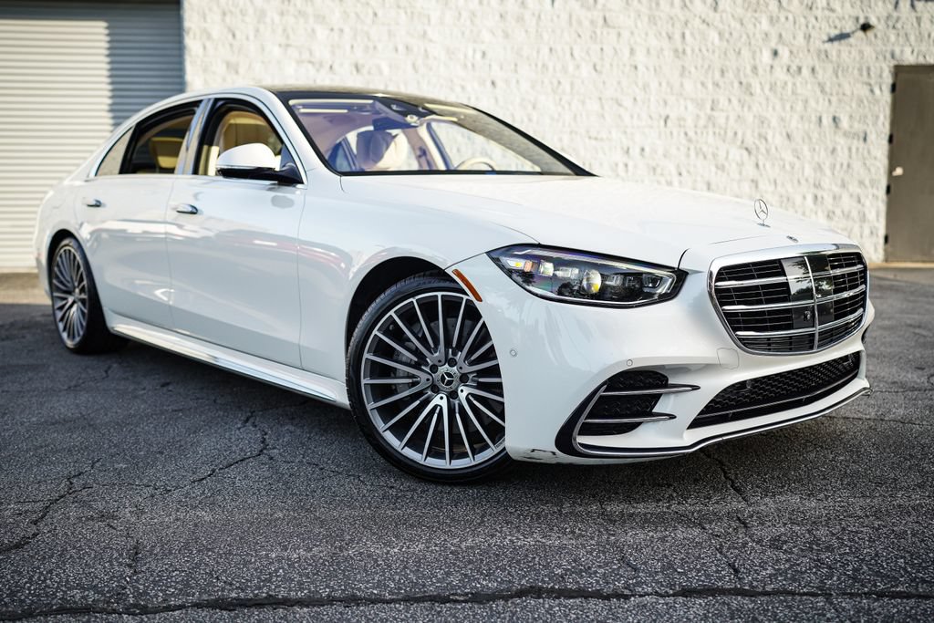 Used 2022 Mercedes-Benz S 500 4MATIC w/ AMG Line Package image 8