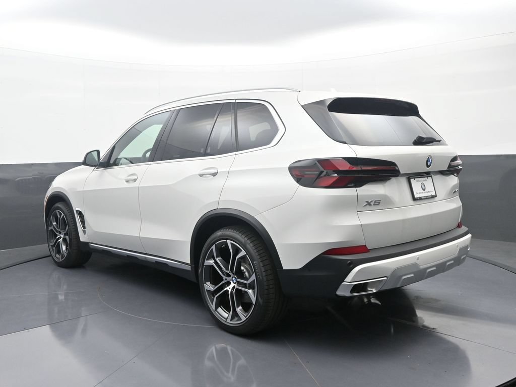 New 2026 BMW X5 xDrive40i w/ Premium Package AWD/4WD image 5